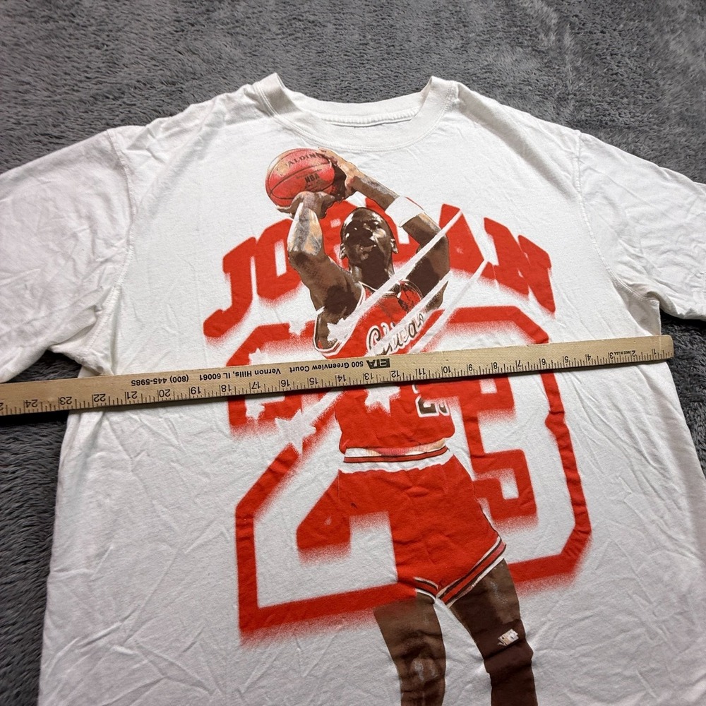Air Jordan Womens L MJ 23 Chicago Bulls Graphic Tee White Cotton Relaxed Fit - Picture 4 of 5
